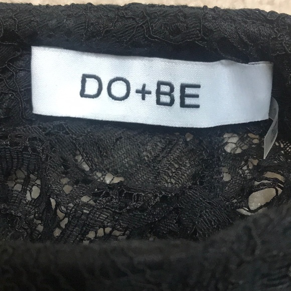 DO + BE lace bell sleeve top - Picture 3 of 3